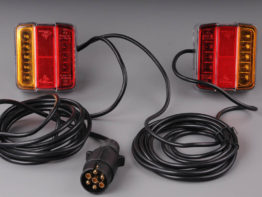 Magnetická LED svetlá na príves za štvorkolku