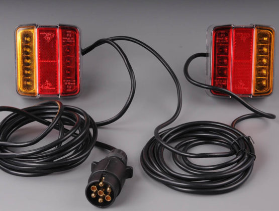 Magnetická LED svetlá na príves za štvorkolku